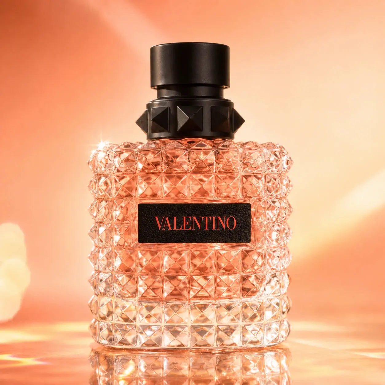 Valentino Donna Born In Roma Coral Fantasy Eau de Parfum 50ml for women close-up product image at Gadgets Online NZ