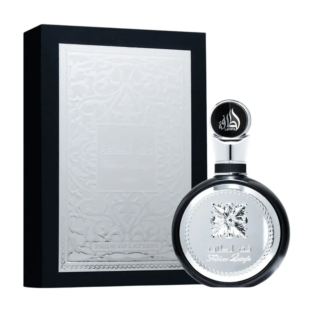 Lattafa Fakhar Black EDP 100ml – Bold men’s oriental fragrance with bergamot, juniper berries, tonka bean, and cedarwood. Available at Gadgets Online NZ.