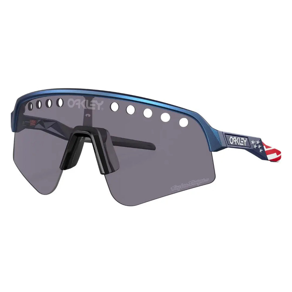 Oakley OO9465 Sutro Lite Sweep TLD 946528 in matte navy blue with vented Prizm Grey lens - Gadgets Online NZ