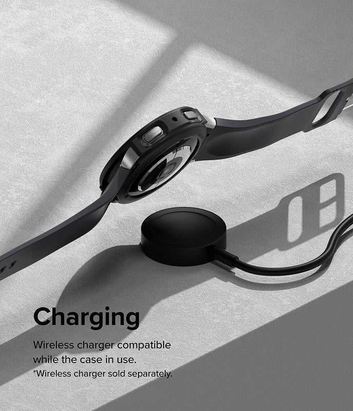 Compatible with wireless charging functionality while in use, ensuring convenient and hassle-free charging for your device.